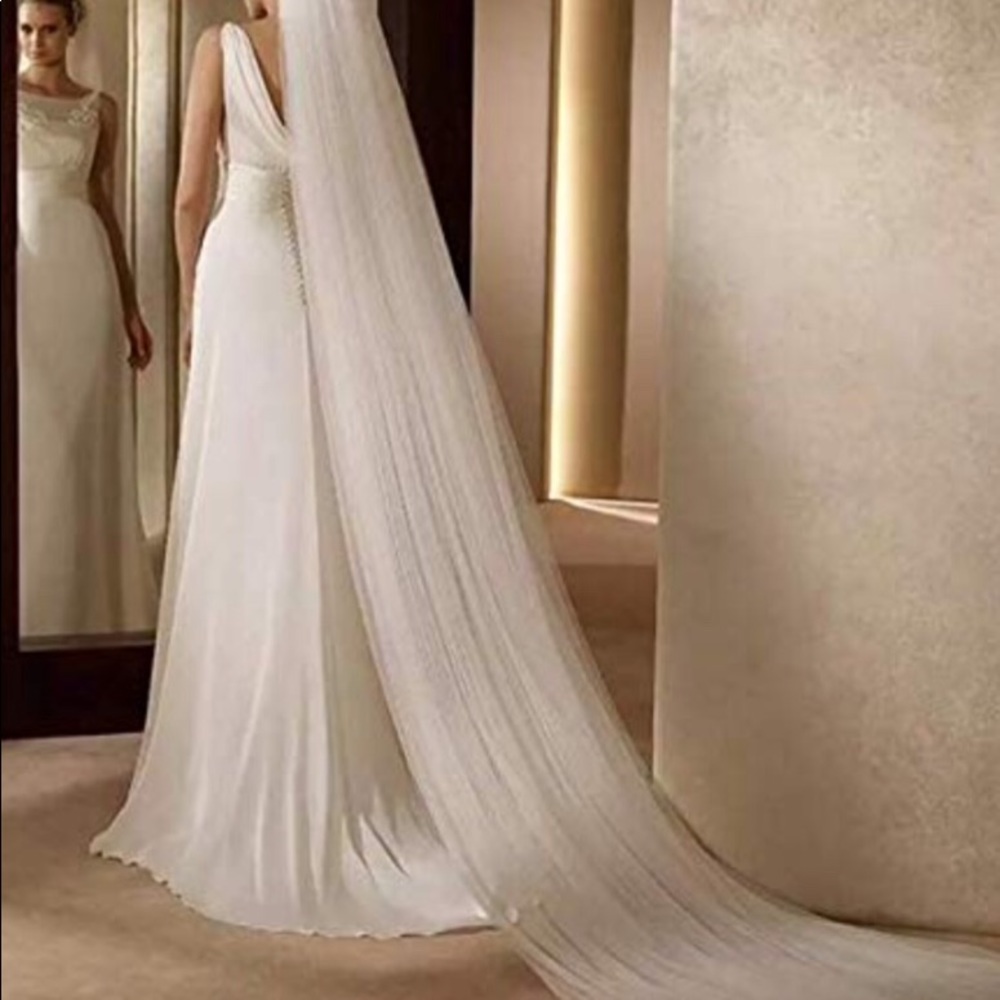 118” long ivory wedding veil
